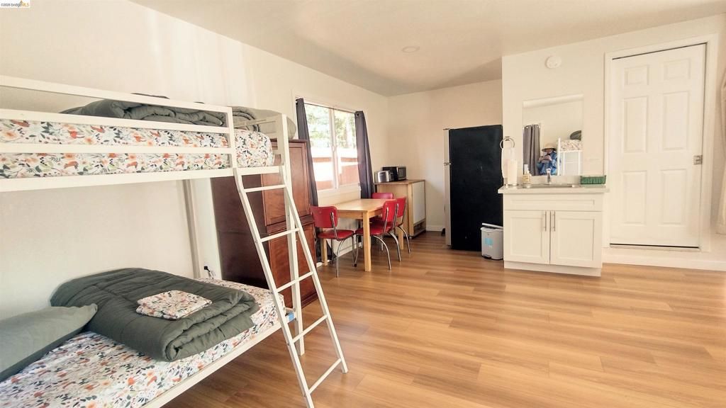 Image 25 of property listing at 1098 4Th St, South Lake Tahoe, CA 96150