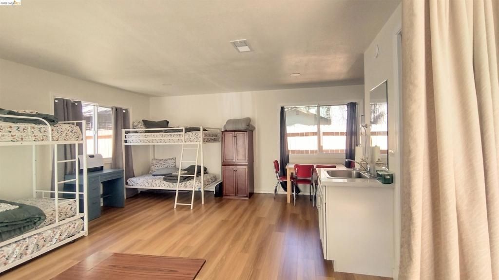 Image 27 of property listing at 1098 4Th St, South Lake Tahoe, CA 96150