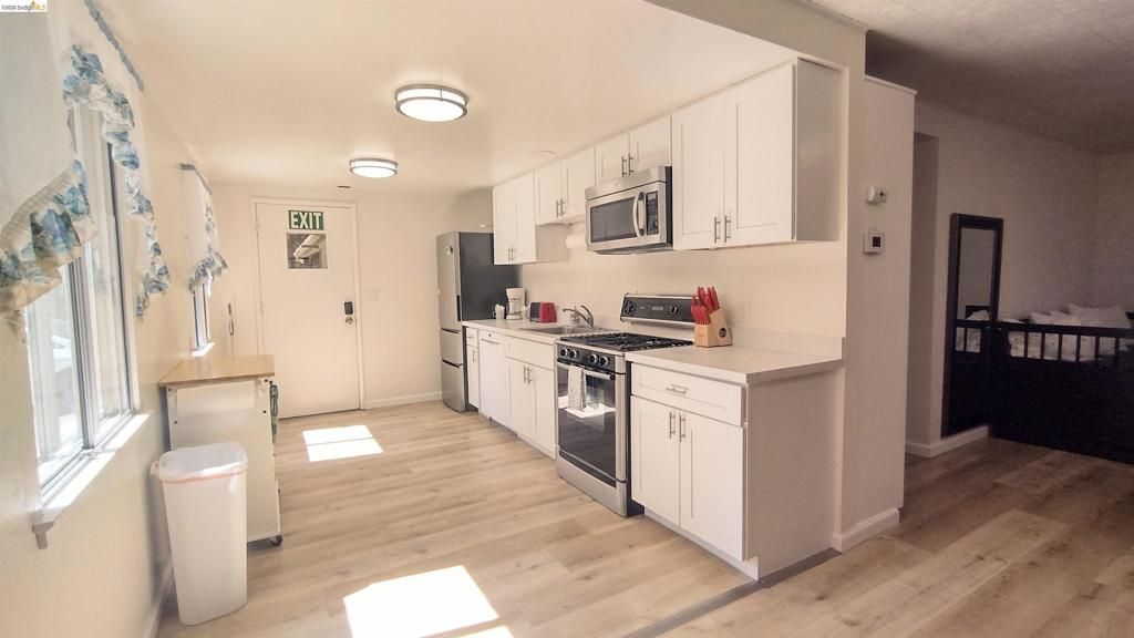 Image 6 of property listing at 1098 4Th St, South Lake Tahoe, CA 96150