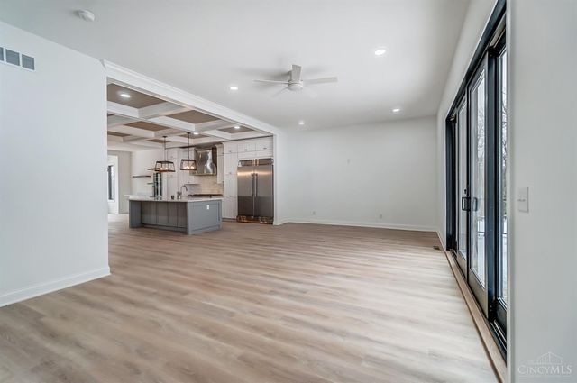 619 W Loveland Avenue, Loveland, OH 45140