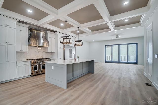 619 W Loveland Avenue, Loveland, OH 45140