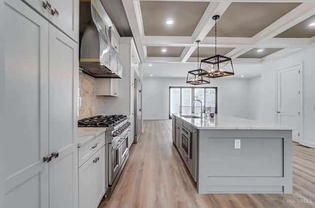 619 W Loveland Avenue, Loveland, OH 45140