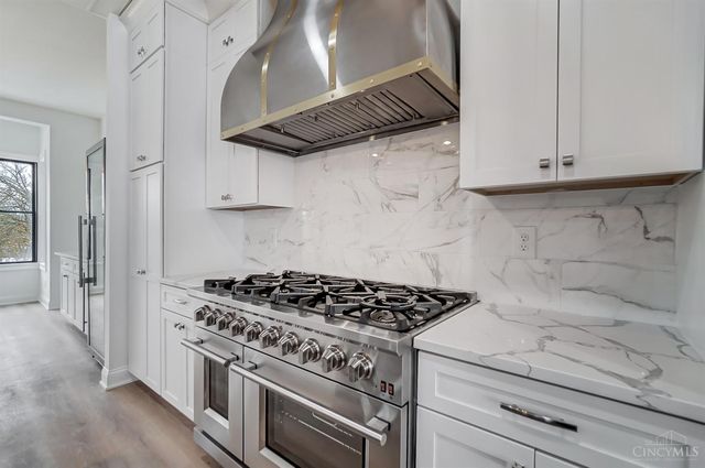 619 W Loveland Avenue, Loveland, OH 45140