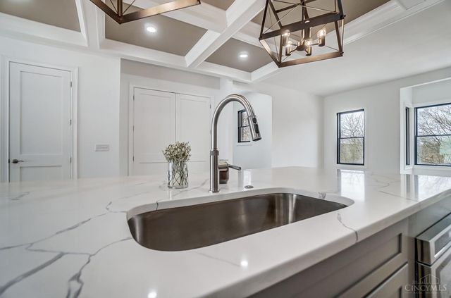 619 W Loveland Avenue, Loveland, OH 45140