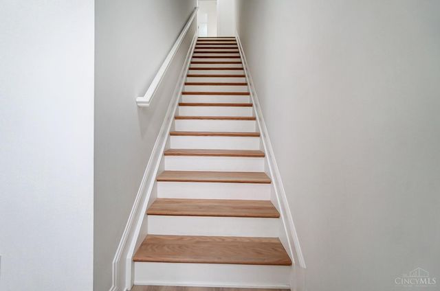 619 W Loveland Avenue, Loveland, OH 45140