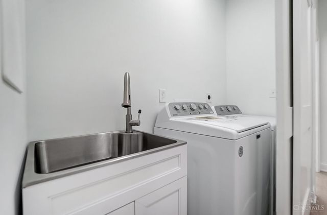 619 W Loveland Avenue, Loveland, OH 45140