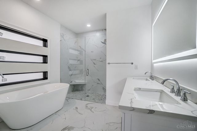 619 W Loveland Avenue, Loveland, OH 45140