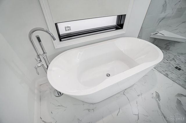 619 W Loveland Avenue, Loveland, OH 45140