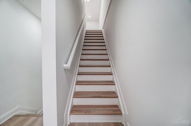 619 W Loveland Avenue, Loveland, OH 45140