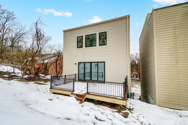 619 W Loveland Avenue, Loveland, OH 45140