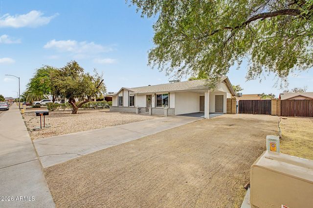 1425 W WICKIEUP Lane, Phoenix, AZ 85027