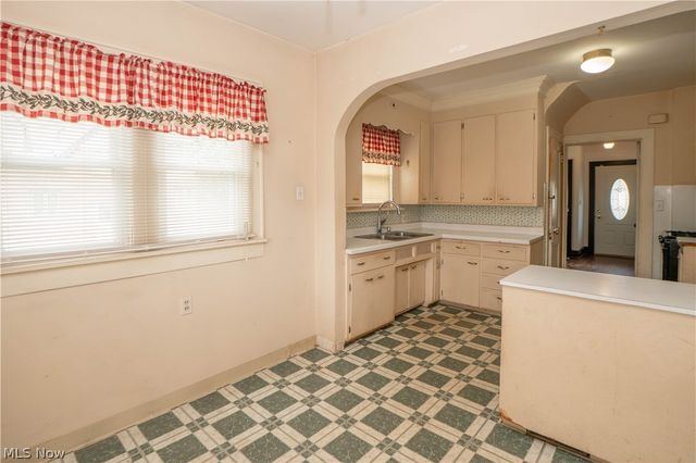 1326 12th Street NW, Canton, OH 44703