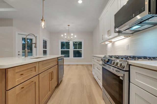 2335 Barcelona Court, Tallahassee, FL 32311