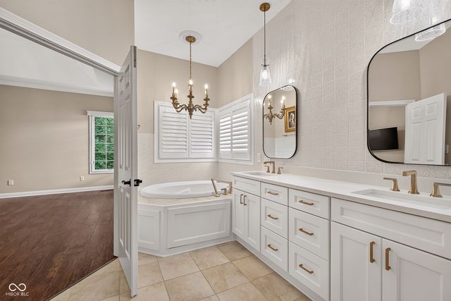 13712 Fairwood Drive, Fishers, IN 46055