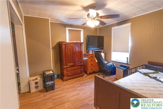 1604 Newport Avenue, Northampton Boro, PA 18067