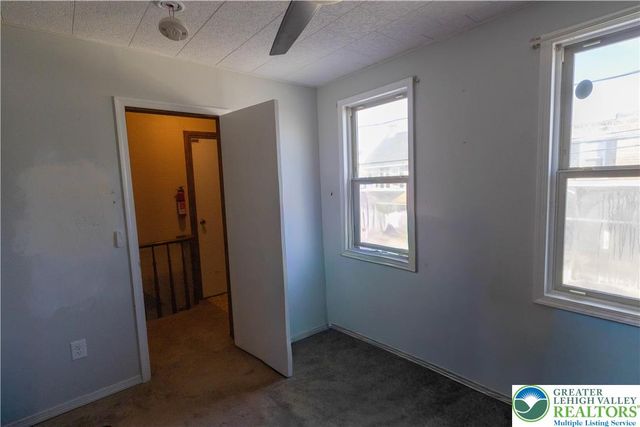 1604 Newport Avenue, Northampton Boro, PA 18067