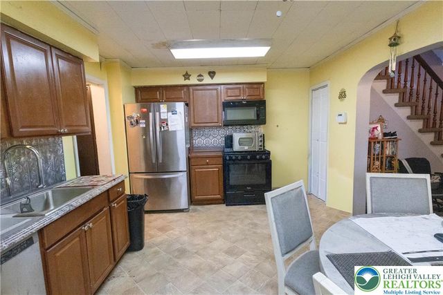 1604 Newport Avenue, Northampton Boro, PA 18067