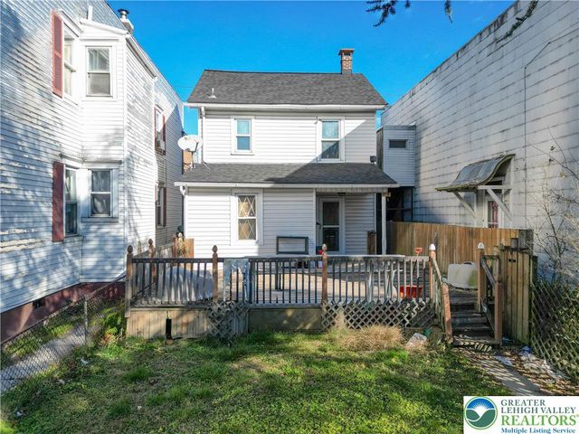 1604 Newport Avenue, Northampton Boro, PA 18067