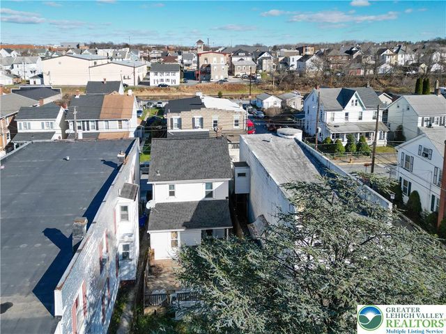 1604 Newport Avenue, Northampton Boro, PA 18067