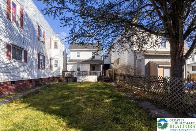 1604 Newport Avenue, Northampton Boro, PA 18067