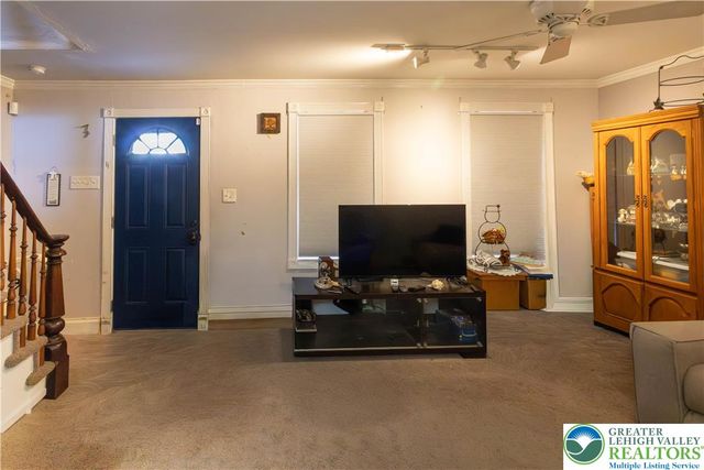 1604 Newport Avenue, Northampton Boro, PA 18067