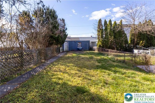 1604 Newport Avenue, Northampton Boro, PA 18067