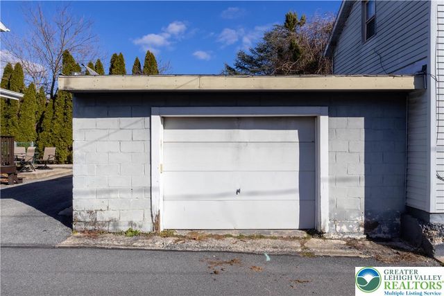 1604 Newport Avenue, Northampton Boro, PA 18067