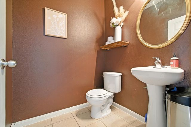 1100 Port Way, Crowley, TX 76036