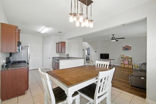 1100 Port Way, Crowley, TX 76036