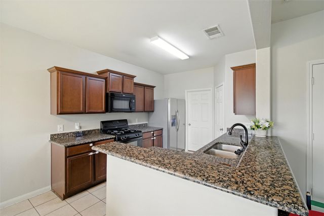 1100 Port Way, Crowley, TX 76036
