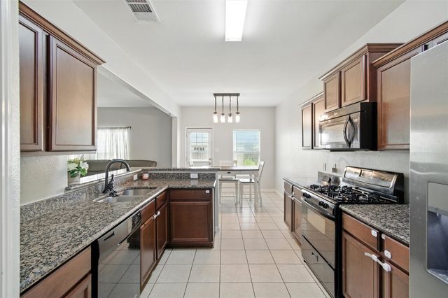 1100 Port Way, Crowley, TX 76036