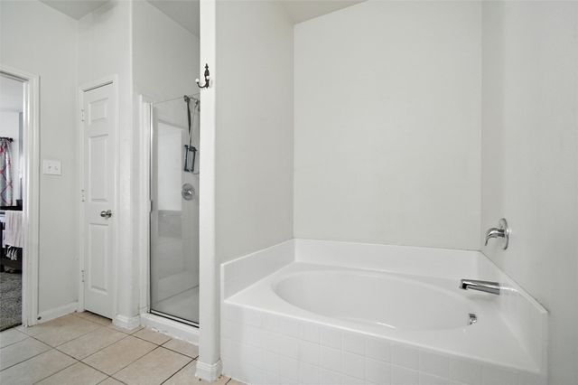 1100 Port Way, Crowley, TX 76036