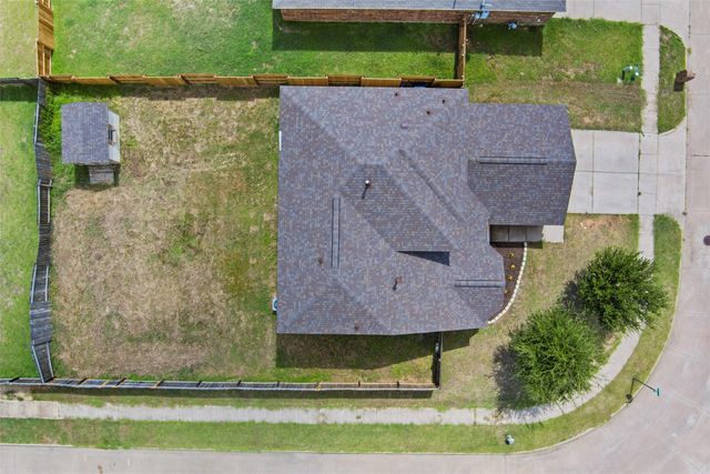 1100 Port Way, Crowley, TX 76036