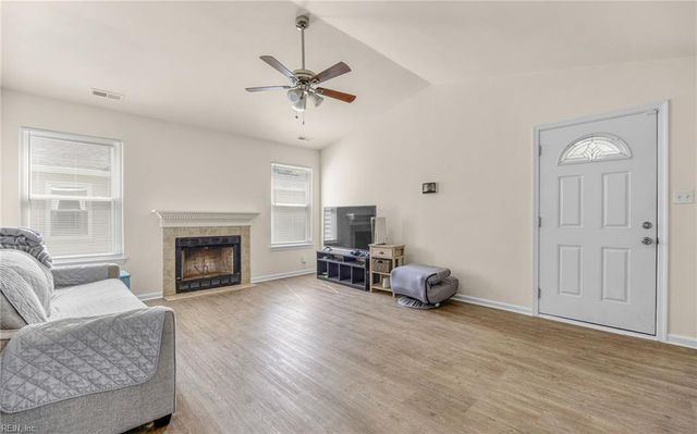 2278 Wolf ST, Virginia Beach, VA 23454