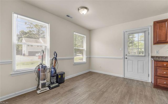 2278 Wolf ST, Virginia Beach, VA 23454