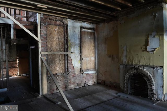 505 N CARROLLTON AVE, Baltimore, MD 21223