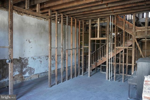 505 N CARROLLTON AVE, Baltimore, MD 21223