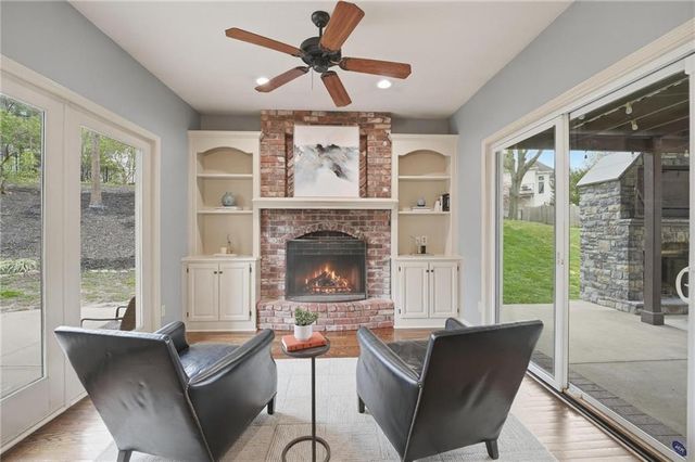 5303 NW 60th Terrace, Kansas City, MO 64151