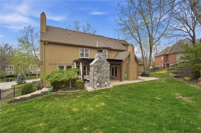 5303 NW 60th Terrace, Kansas City, MO 64151