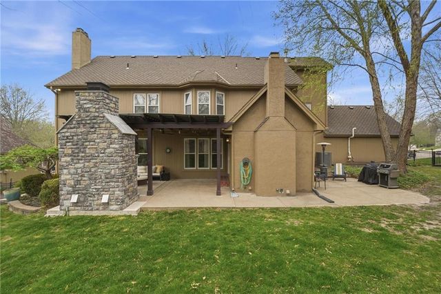 5303 NW 60th Terrace, Kansas City, MO 64151