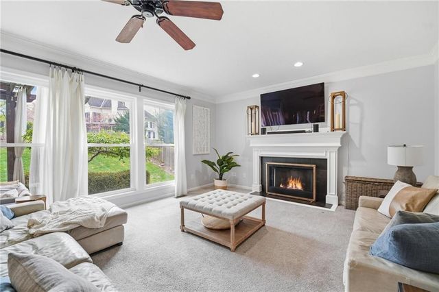 5303 NW 60th Terrace, Kansas City, MO 64151