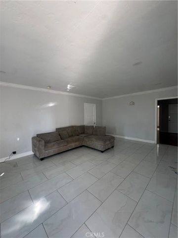 404 Poinsettia, Compton, CA 90221