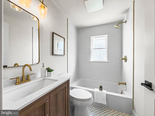 4633 EASTERN AVE, Mount Rainier, MD 20712