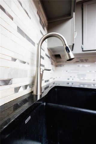 1303 N 43rd Street, St Joseph, MO 64506