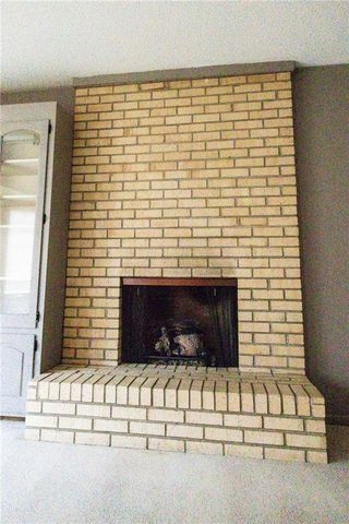 1303 N 43rd Street, St Joseph, MO 64506