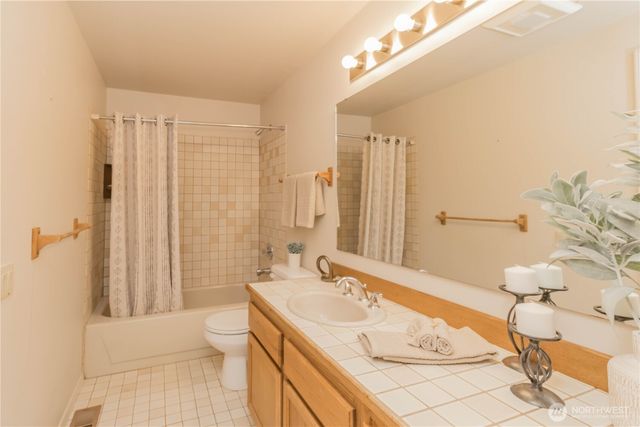 23404 131st Avenue SE, Kent, WA 98031