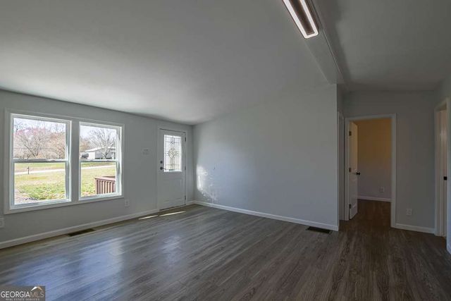 285 Trotters Way, Jefferson, GA 30549