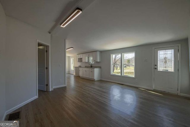 285 Trotters Way, Jefferson, GA 30549