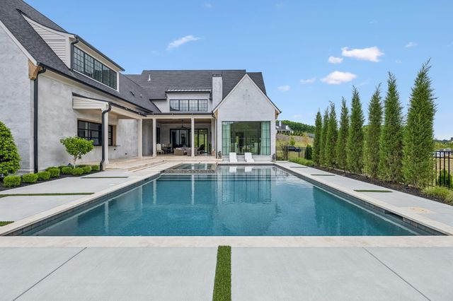 8384 Solstice Dr, College Grove, TN 37046
