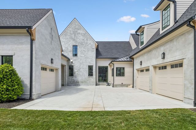 8384 Solstice Dr, College Grove, TN 37046